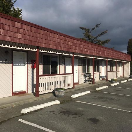 קופוויל Tyee Restaurant And Motel מראה חיצוני תמונה